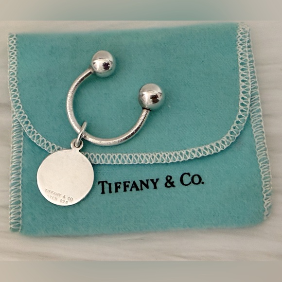 TIFFANY & Co. Round Tag Key Ring 925 Silver
